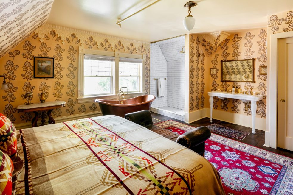 Stunning Eat, Shop And Dance Like A Cowboy In Denver Capture in 4K Stunning Eat, Shop And Dance Like A Cowboy In Denver Capture in 4K